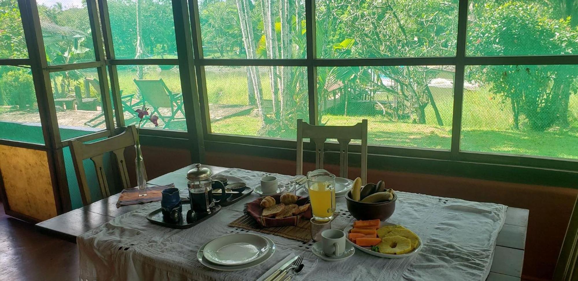 Hotel Veragua River House Sierpe エクステリア 写真