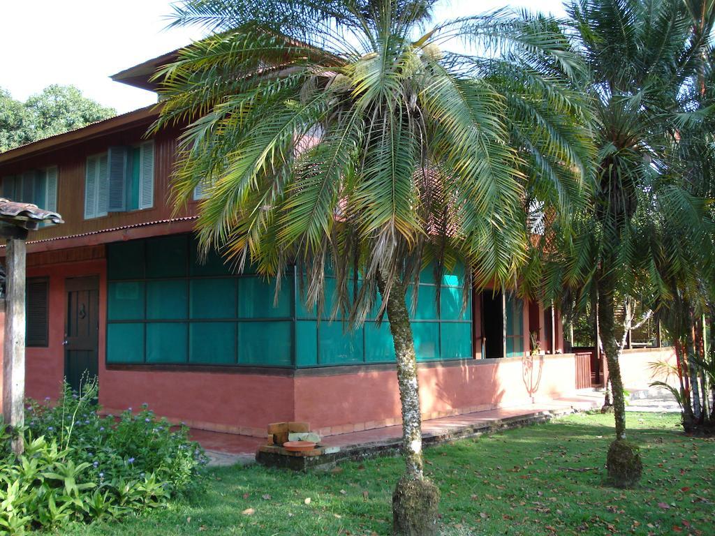 Hotel Veragua River House Sierpe エクステリア 写真
