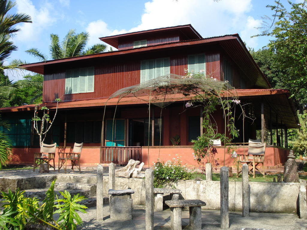 Hotel Veragua River House Sierpe エクステリア 写真