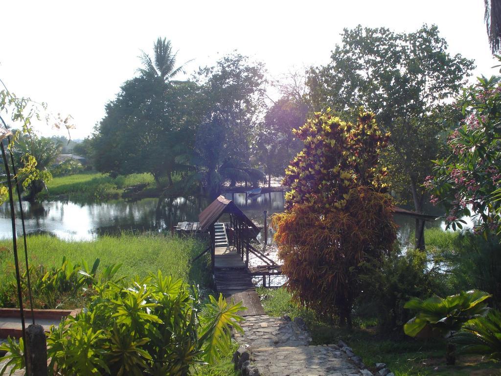 Hotel Veragua River House Sierpe エクステリア 写真